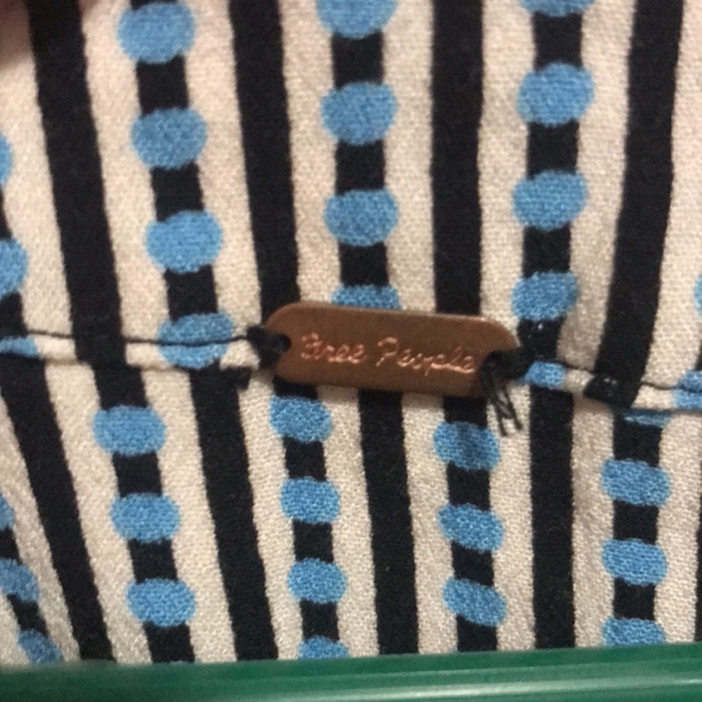 EUC Free People Blue black pink stripe polkadot floral V-neck crop Top blouse S - Picture 6 of 8